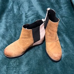 Sorel wedge booties